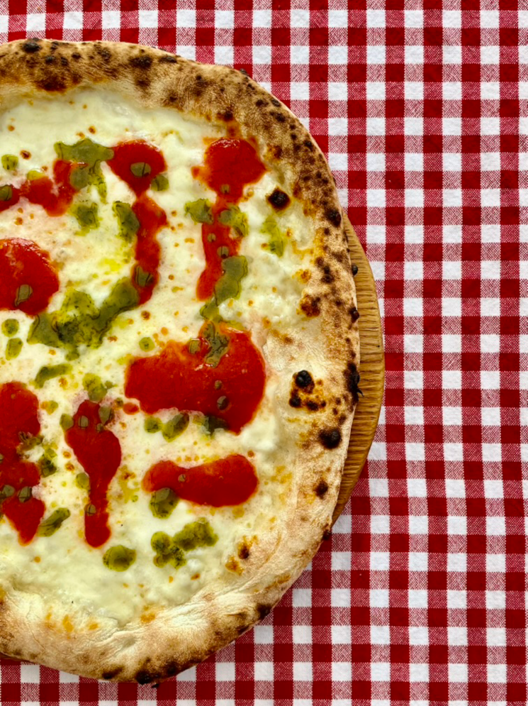 Surdejs pizza Margherita Sbagliata
